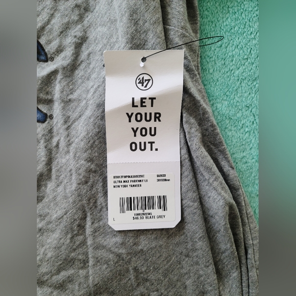 47 Brand ultra max parkway MLB branded NY Yankees long sleeve T - Picture 4 of 4